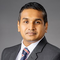 Headshot of Chulendra de Silva